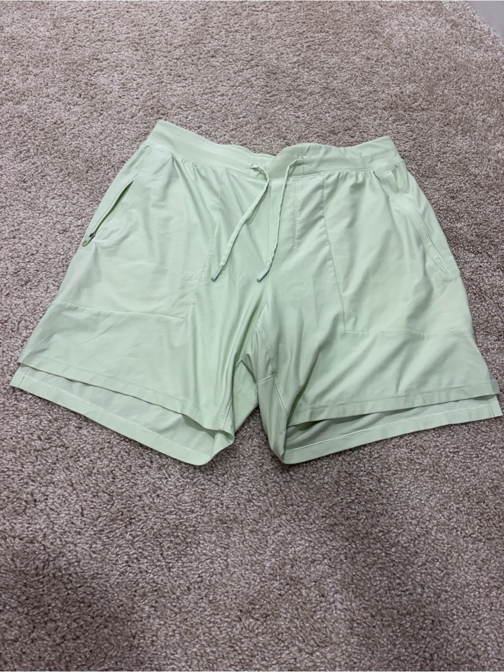 Men’s Lululemon shorts